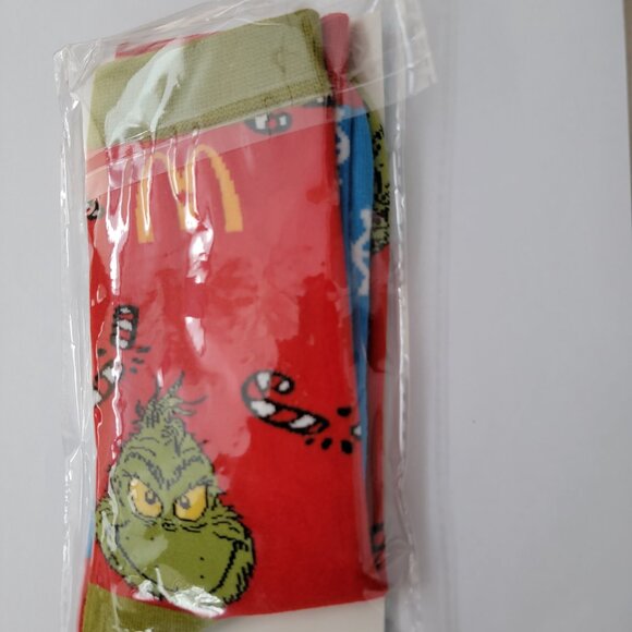 McDonald's Canada The Grinch 2024 holiday socks, Adult One-Size Mismatch Color - Picture 2 of 7